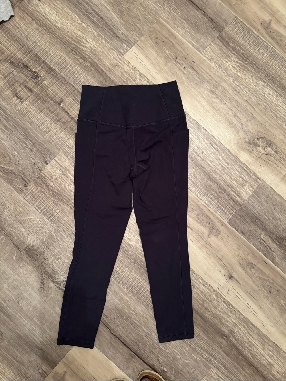 Athleta Women’s Navy High-Rise Performance Leggings